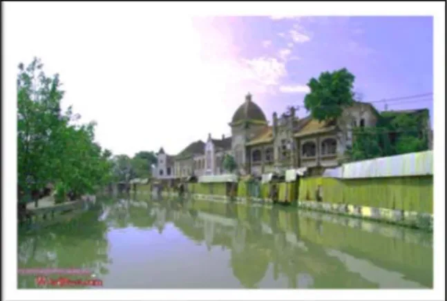 Figure 5.  Colonial building along the Semarang River, the Waterfront Dutch design 