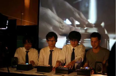 図 3.1 SIGGRAPH2011 Emerging Technologies pocopoco