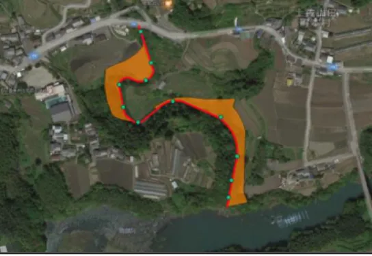 図 9  断面崩壊時における浸水域  岸が崩壊している状態で同じ流量を流したとき崩壊前に比べて浸水範囲が広くなる結果となった。断面崩壊により土量の体積が増加して河道の断面積が減尐したことが一番大きな要因だと考えられる。 4.結論   山間部に存在する中小河川において信頼性のある水位予測を行い、浸水域の予測を行った。また護岸崩壊を想定した場合の浸水域は洪水のみの浸水域よりも広くなり被害が大きくなることが示された。   今回浸水域を表現する際に、予測水位の標高値以下を浸水域とする簡便な方法をとったが、実際の越水