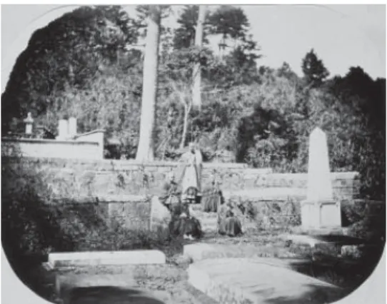 Figure 8. Cemetery and priests at  Goshinji,  provided  by  Nagasaki  University Library