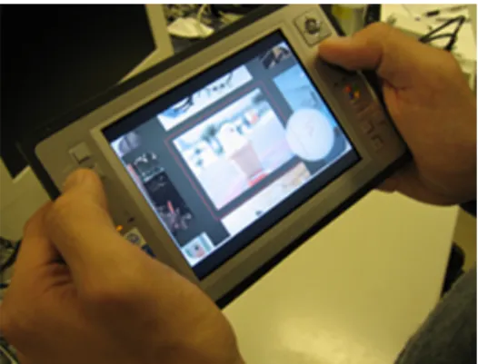 図 5.4 情報提示部の実装 Touch Screen Clickable Buttons Track Stick 図 5.5 Vaio Type-U の入力装置 表 5.3 入力装置の操作と動作のマッピング 項目 動作内容 トラックスティックの傾き 探索モードにおける空間の平面的な移動 左ボタン 探索モードにおける縮尺のロック 右ボタン 選択・決定・キャンセル（モード切替）