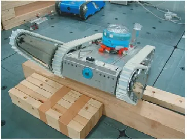 図 2.3: 神戸大学 高森・田所研究室 クローラ型ロボット UMRS シリーズ