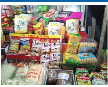 図表 図表図表 図表 222 2--- -222222 22：伝統的な小型小売店で販売されるエースコックの商品（ベトナム：伝統的な小型小売店で販売されるエースコックの商品（ベトナム：伝統的な小型小売店で販売されるエースコックの商品（ベトナム ：伝統的な小型小売店で販売されるエースコックの商品（ベトナム））） ）    出所：大和総研  (2) 乳幼児向け加工食品  アジア地域では年少人口が将来に向けて増加する見通しである。また、中間所得層 が増えてくると、子どもの養育に対する消費が増加する傾向にある。食品産