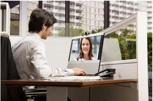 図  2  Cisco TelePresence System EX60 でパーソナル テレプレゼンス 