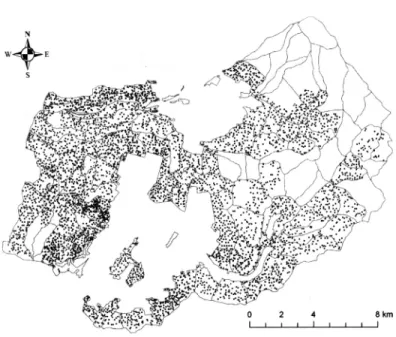 図 4. 森林資源調査プロットの位置（1995 ∼ 2004 年設定，n =5,652）． （図 5）．これにより，伐採木を立木販売する際の図面作製や，素材生産業者に対する伐採監護 業務が以前に比べて高精度化されている（尾張, 2010）．また，GPS による伐採木の探索（宅間 他, 2009）や，収穫調査の作業管理，択伐における伐採強度の空間的な分布の把握（Owari et al., 2011b; 尾張, 2011）などが可能となっている． 3.2 永久測定試験地データ 東京大学北海道演習林では，持続的・