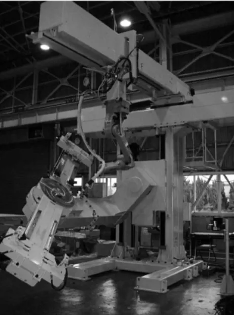 図 3  ポジショナ・スライダ一体型溶接システム       Integrated welding system with slider and positioner