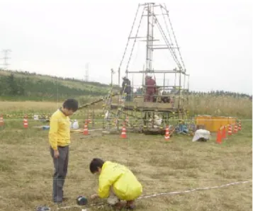 図 17  KASKA-II と J-PARC を組み合わせた場合、  δ が 0 と測定される領域  この領域外では、 δ が non-0 であることが分かる[20]。  KASKA-III として、柏崎刈羽原子力発電所から ∼ 50km の距離（ θ 12 の振動が最大になる場所）にカムランドサイズ の測定器を置き、KASKA を前置検出器として使用するこ とにより、 sin 2 θ 12 を 2.4% の精度で測定できることになる [21]。これは、太陽 pp と 7 Be ニュートリノの測定で得られ