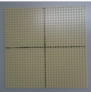 図 2.1 LEGO ブロック 図 2.2 LEGO クラシック 基礎板