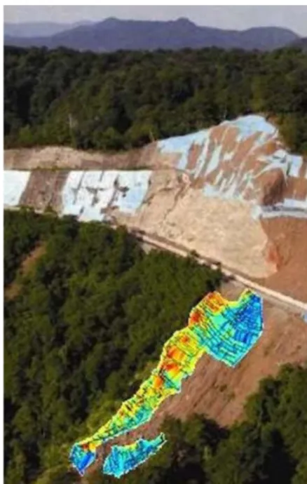 Fig. 4 Metal detector equipped with a RTK-GPS antenna. に対しては GNSS の併用による画像化が効果的である[18]．3