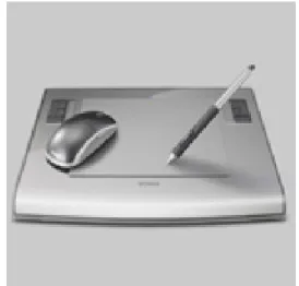 図 2.1: WACOM 『IntuosIII』（ ° c WACOM） ペンタブレットの大きな特徴として挙げられる機能は以下の 3 つである。 • ペン操作による絶対座標のポインタ移動 • 筆圧感知 • 角度検知 この 3 つの機能は絵を描くために付けられたものである。ペインタデバイスは、 誰でも一度は触ったことがあるペンの形をしているので、馴染みやすく操作しや すい。またタブレット上の x 軸と y 軸の座標が、ディスプレイ上での座標とリンク しているので感覚的な操作ができる。一般的なポインティングデバ