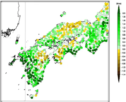 図 5.2.4  21 世紀末の日降水量 100 ミリ以上の変化 機関や研究機関に提供され、地球温暖化による影響の評価や適応策の検討に活用されている。   第8巻では、新たに開発した詳細な気候モデルにより、今回初めて日本を対象とした大雨や短時間強雨の発生頻度の将来予測を行った（図5.2.4）。（URLは第８章に記載）。 ５．３．２  地球温暖化予測の研究 気象研究所では、地球全体の気候変化を予測する全球気候モデルと、日本付近など の気候変化を詳細に予測する地域気候モデ ルを開発している。その成果は気象庁の発