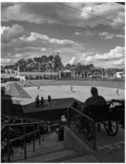 図 9 Katie Seashole Pressly Stadium . おわりに・謝辞 私自身，これまでは電気生理学や行動薬理などの 手法を用いて実験を進めてきましたが，今回の研修 では DNA 抽出や PCR・シーケンス解析など，こ れまでやってきたこととは異なる手法を用いた研究を経験させて頂きました．こういった技術的な幅の拡大に加え，異なる領域・文化を持つ研究者と頻繁に議論させてもらった中で，人間としての視野も広がった気がします．一ヶ月と終わってみればあっという間の期間でしたが，フロリダ大学生理科学