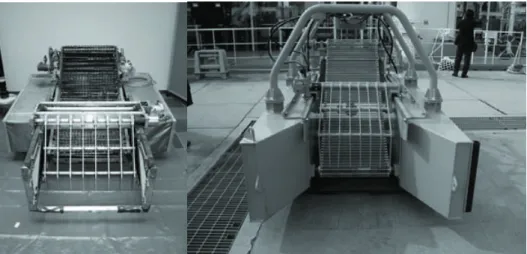 Fig 4.26 A photograph in left is the developed original net conveyor oil skimmer with rake,    in right one is the customized one for Dr.Kaiyo 
