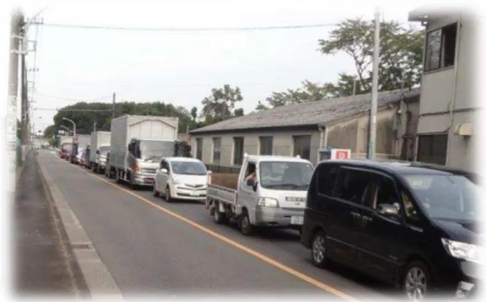 図 - 示 都 混雑時 均旅行 18.7km/h 全国 均 35.1km/h 比 著 い状況 特 渋滞 著 い箇所 主要渋滞箇所 図 - 433 所指定 い う 状況 多大 時間的 経済的損失 産業 高コ 構 招 バ 都民 要 足 あ 共交通 行 酸 炭素 CO 2 排出 影響 え い 渋滞 早期 解消 い 主要渋滞箇所 含 間や混雑 [ ] 1.25 回 間 い 交通 転換や 幅 渋滞 和 寄 期 間 優 性 高い 間 選定 都 常 混雑 い 駅周 や 朝 通勤 交通 中 間 開 交通 増大 地 在 う 