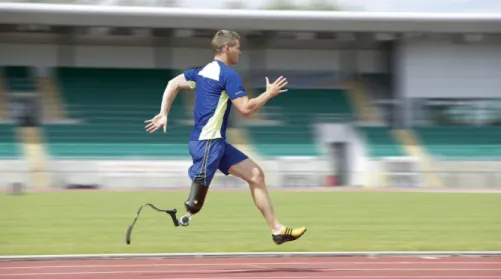 Figure 1.2 Athletes with transfemoral amputation run in natural pattern (Ottobock  Ltd.) 