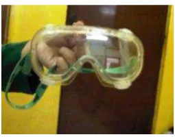 Gambar 7. Goggles 
