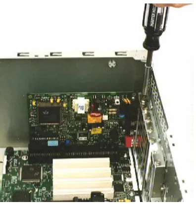 Gambar 26. Pemasangan VGA Card pada Motherboard