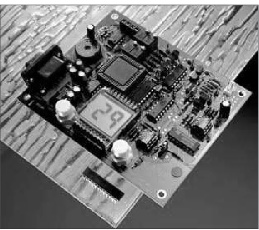 Figure 6 Quantum Qprox E2S device is a “ smart”  development sensor forexperimentation with the QT effect that also provides a good tutorial on QTcircuitry