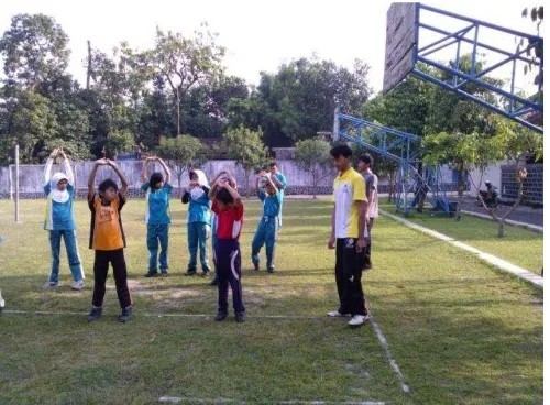 Gambar 3. Lapangan Sepakbola, Voli, dan basket                 SLB Negeri Pembina Yogyakarta 