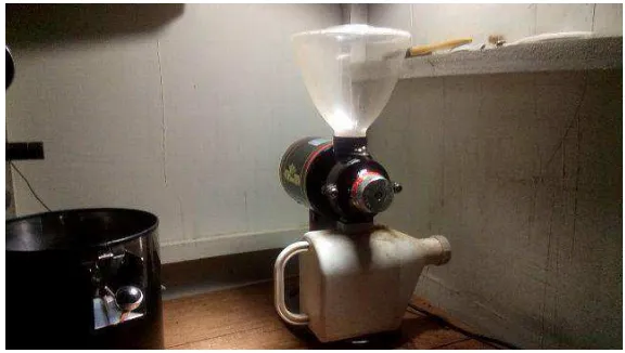 Gambar 3.3   Mesin Penggiling Biji Kopi ( Grinder) 