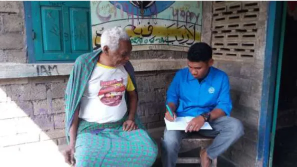 Gambar  3. Wawancara dengan Bapak Mahmud  Ilham selaku Tokoh  adat,  24 Juni 2018 