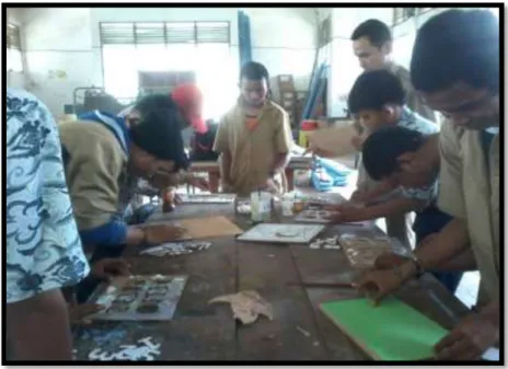 Gambar 25. Proses Perekatan 