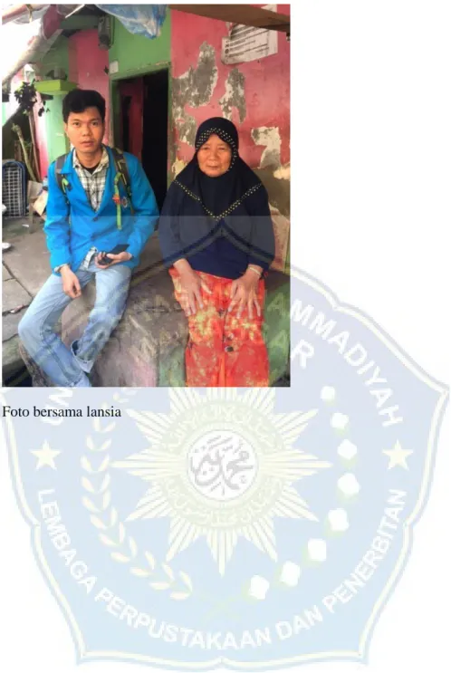 Foto bersama lansia 