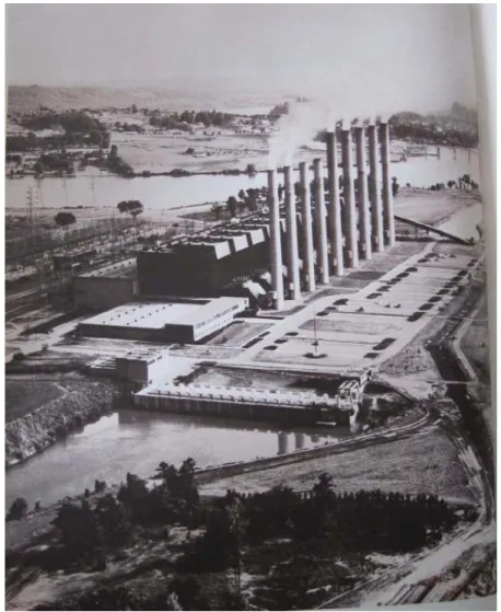 Figure 2.5: Kingston Steam Plant circa Late 1950s.  Source: TVA, The Kingston  Steam Plant: A Report on the Planning, Design, Construction, Costs, and First  Power Operations, Technical Report No