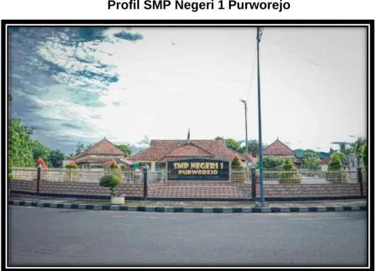 Gambar 1.1 Foto SMP Negeri 1 Purworejo Kabupaten Purworejo 