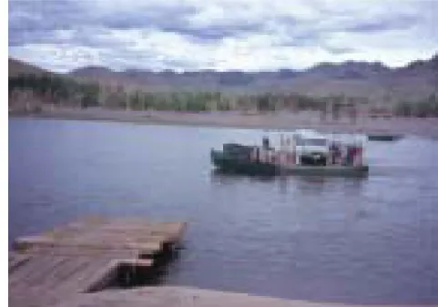 Figure 1: Ferry crossing at Selenge River