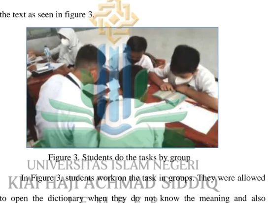 Figure 3. Students do the tasks by group 