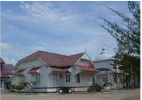 Gambar 1. Pendopo Bupati Aceh Timur  2.  Waduk Penampung Air Belanda 