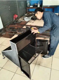 Gambar 7. Pembuatan Mesin Mengering 
