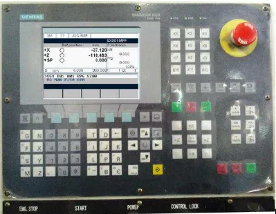 Gambar 1.10. Bagian Kontrol mesin CNC Sinumerik 802 S 