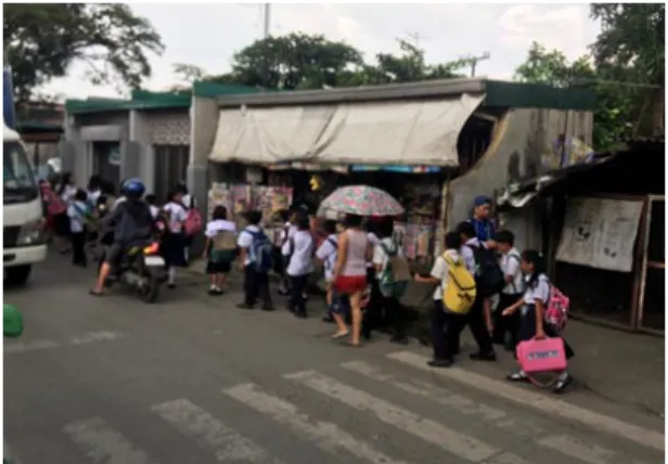 Figure 10. Traffic supervisor and a marked  pedestrian crossing at Gen. Tiburcio De 