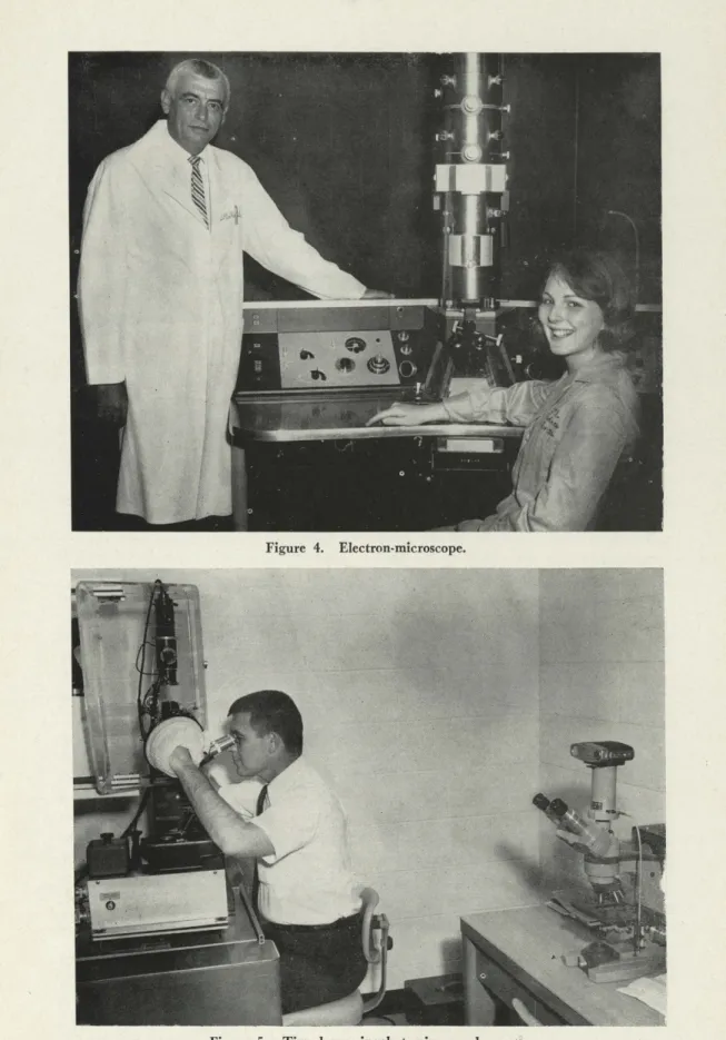 Figure  4.  Electron-microscope. 