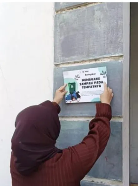 Gambar 2.2.1.1.2 Pengadaan Poster pada Tempat Industri  b.  Tujuan  