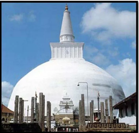 Gambar II: Ruwanweliseya atau Great Stupa 