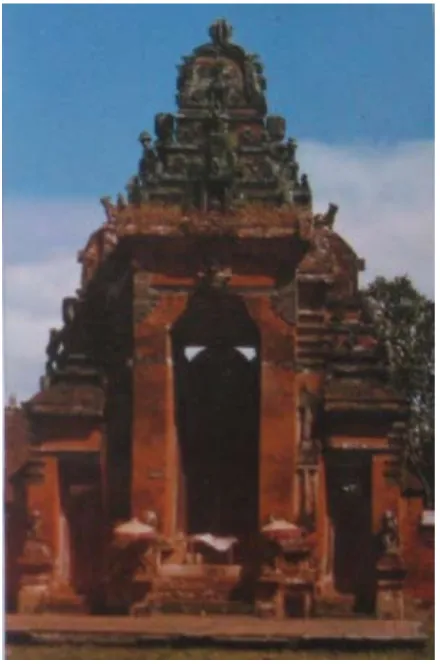 Gambar 3.2. Kori Agung Puri Smarapura, Klungkung(Sumber: Dok. Penulis)