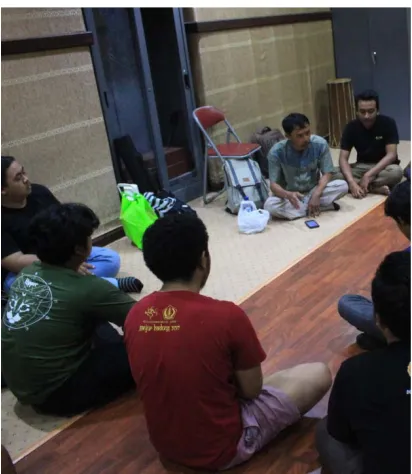 Gambar 2. Proses Bimbingan Karya Ura 
