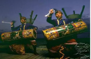 Gambar 8. Atraksi Gendang Beleq 