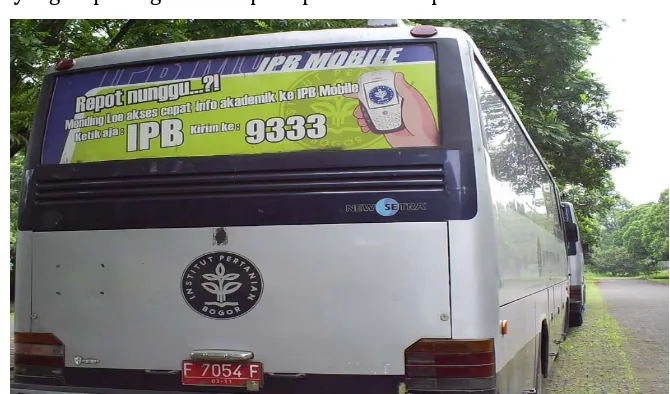 Gambar 2.3a. Sticker IPB Mobile pada Bus IPB 