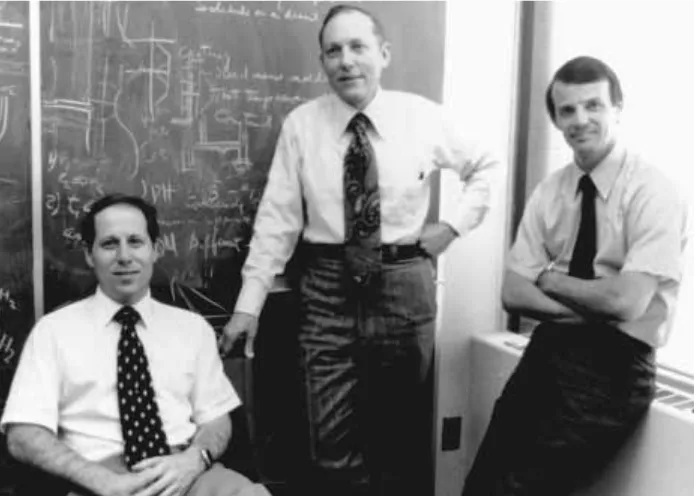 Figure 1-11Donald Keck, Robert Maurer, and Peter Schultz (left to right), whomade the first low-loss fibers in 1970 at Corning