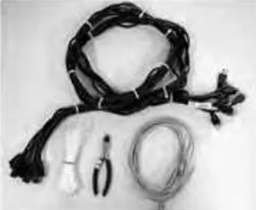 Figure 6.1: Cable bundles. Wire ties make 8 power cables into a neat and managable group