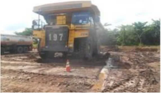 Gambar 1. Dump Truck HD785-7 