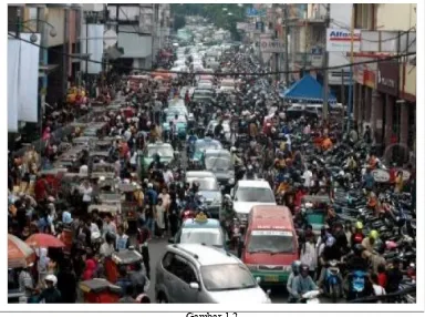 Gambar 1.2Kemacetan akibat parkir badan jalan di kota Bandung