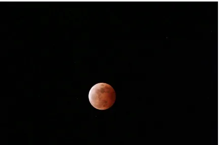 Gambar 2.  Citra Gerhana Bulan Total 8 Oktober 2014 saat awal fase Gerhana Total (pukul 18 : 32 : 26 WITA)