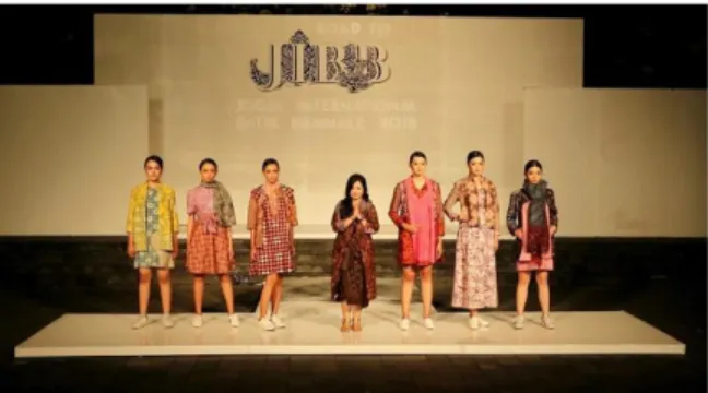 Gambar 7 Karina pada event Batik Biennale 