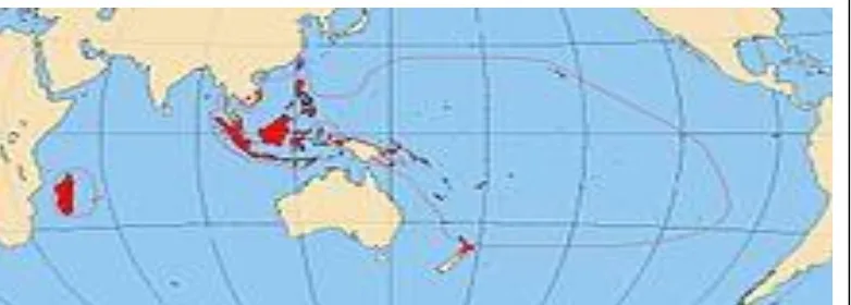 Gambar 1: Sebaran penutur rumpun bahasa Austronesia meliputi dari Taiwan, Phillipina, Kamboja, Thailand, Malaysia, Indonesia, ke selatan hingga New Zealand ke timur mencapai Easter Island, dan ke barat sampai di Madagaskar (disarikan dari berbagai sumber)