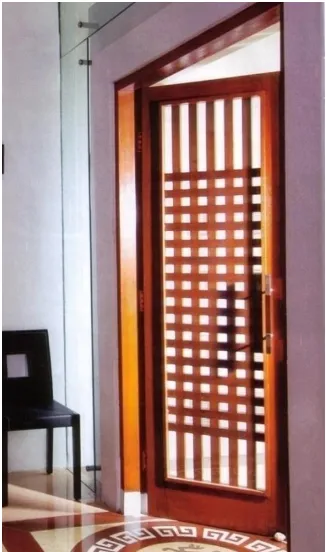 Gambar 45: Pintu kaca dengan rangka kayu 